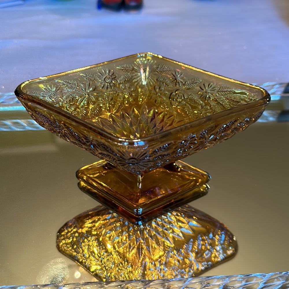 Vintage Carnival Glass Diamond Shape/Flower Patterned Bowl/Dish, Indiana Glass